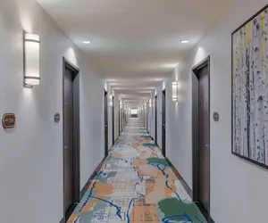 Photo 4 - The Newberry Hotel Bend, Tapestry Collection by Hilton