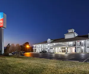Photo 2 - SureStay Plus Hotel by Best Western Asheboro
