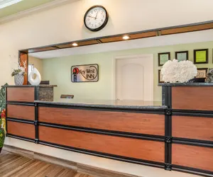 Photo 4 - Key West Inn Fairhope Al