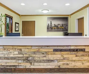 Photo 3 - Days Inn by Wyndham Great Lakes Naval Base