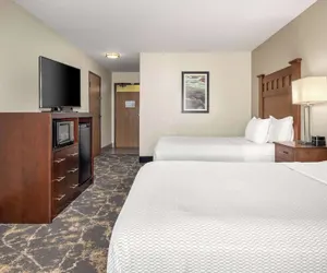 Photo 5 - La Quinta Inn & Suites by Wyndham Grants Pass