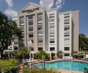 Photo 2 - SpringHill Suites Marriott Ft Lauderdale Airport/Cruise Port