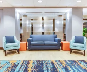 Photo 3 - Hampton Inn Orlando International Drive Convention Center