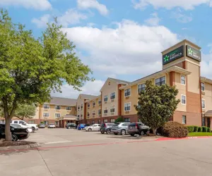 Photo 2 - Extended Stay America Select Suites - Dallas - Lewisville