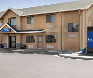 Photo 2 - Travelodge by Wyndham Yuma