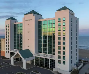 Photo 2 - Courtyard Virginia Beach Oceanfront/South