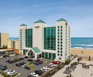 Photo 2 - Courtyard by Marriott Virginia Beach Oceanfront South