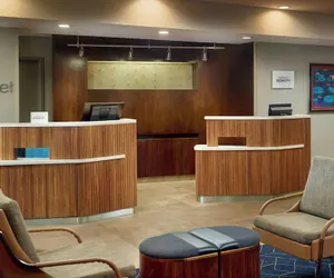 Photo 4 - Courtyard by Marriott Frederick