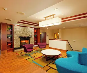 Photo 3 - Fairfield Inn & Suites by Marriott Lake Oswego