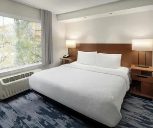 Photo 4 - Fairfield Inn & Suites by Marriott Lake Oswego