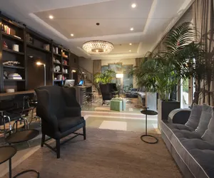 Photo 2 - Shepley South Beach Hotel