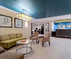 Photo 3 - Baymont by Wyndham Henderson Northeast Denver