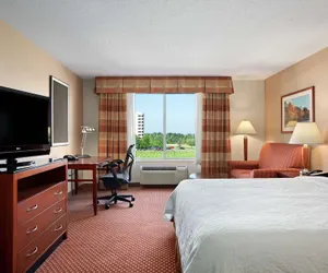 Photo 2 - Hilton Garden Inn Chicago / Oak Brook