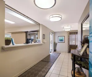 Photo 3 - Sonesta Simply Suites St Louis Earth City