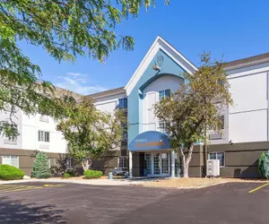 Photo 2 - Sonesta Simply Suites St Louis Earth City