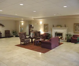 Photo 4 - Evergreen Inn and Suites