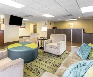Photo 5 - Quality Inn