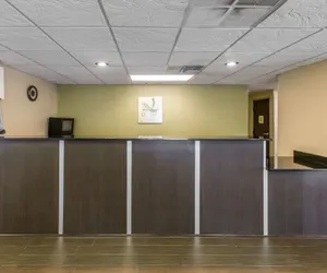 Photo 3 - Quality Inn