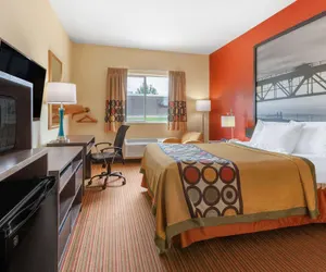 Photo 2 - Super 8 by Wyndham Big Rapids