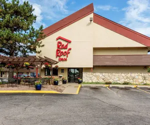 Photo 2 - Red Roof Inn Grand Rapids Airport