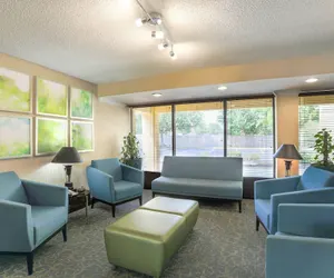 Photo 3 - Days Inn by Wyndham Newark Wilmington