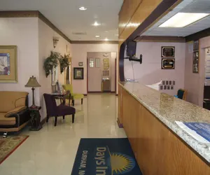 Photo 5 - Royal Inn