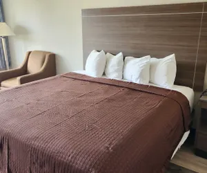 Photo 2 - Days Inn by Wyndham Seguin TX