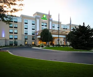 Photo 2 - Holiday Inn Express Janesville - I-90 & US Hwy 14, an IHG Hotel