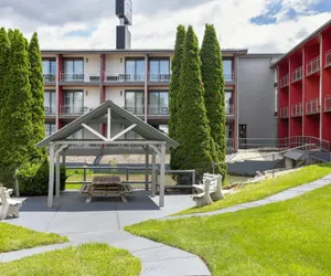 Photo 2 - Hawthorn Extended Stay by Wyndham Chambersburg