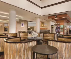 Photo 5 - Embassy Suites by Hilton Orlando International Dr ICON Park