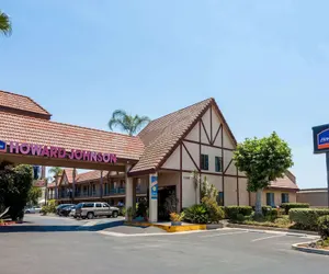 Photo 2 - Howard Johnson by Wyndham Norco