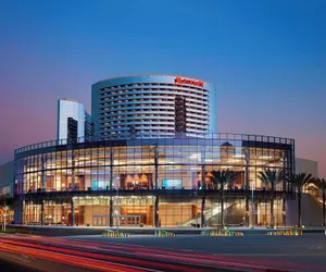 Photo 2 - Marriott Marquis San Diego Marina