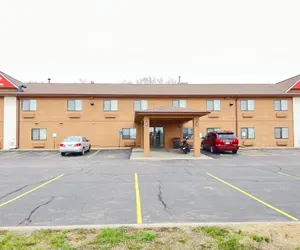 Photo 2 - Econo Lodge