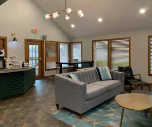 Photo 3 - MainStay Suites Springfield South - Battlefield Rd
