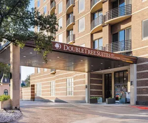 Photo 2 - DoubleTree Suites by Hilton Austin Downtown Capitol