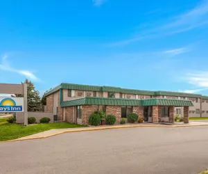 Photo 2 - Days Inn by Wyndham Mason City