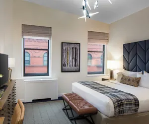 Photo 5 - Hotel Indigo Boston Garden by IHG