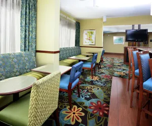 Photo 3 - Hampton Inn Charlotte North / Lake Norman