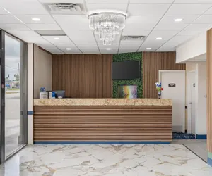 Photo 4 - Best Western Richmond Hotel