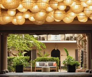 Photo 2 - Hotel de la Poste – French Quarter, A Renaissance Hotel