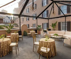 Photo 4 - Hotel de la Poste – French Quarter, A Renaissance Hotel