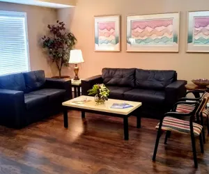 Photo 4 - GuestHouse Enumclaw