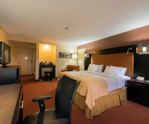 Photo 4 - GreenTree Hotel Phoenix West