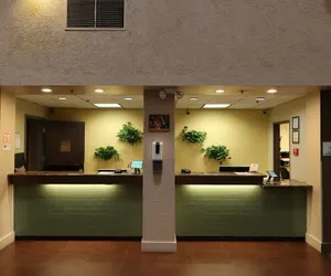 Photo 2 - GreenTree Hotel Phoenix West