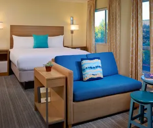 Photo 2 - Sonesta ES Suites Flagstaff