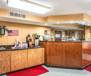 Photo 3 - Econo Lodge Princeton