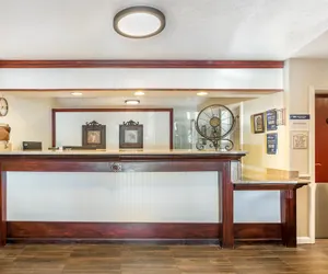 Photo 5 - Best Western Luxury Inn