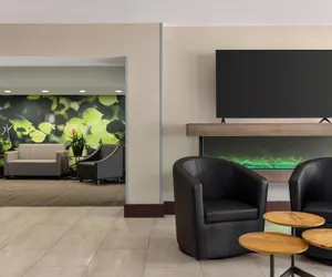 Photo 4 - Wyndham Garden Washington DC Area