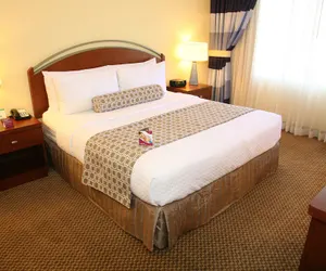 Photo 4 - Crowne Plaza Suites Arlington, an IHG Hotel