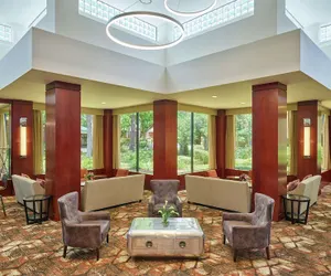 Photo 2 - DoubleTree by Hilton Houston Intercontinental Airport